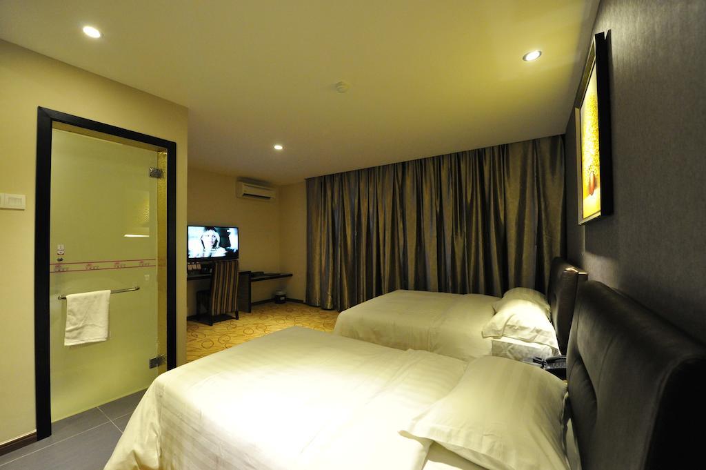 Milano Hotel Kluang Room photo